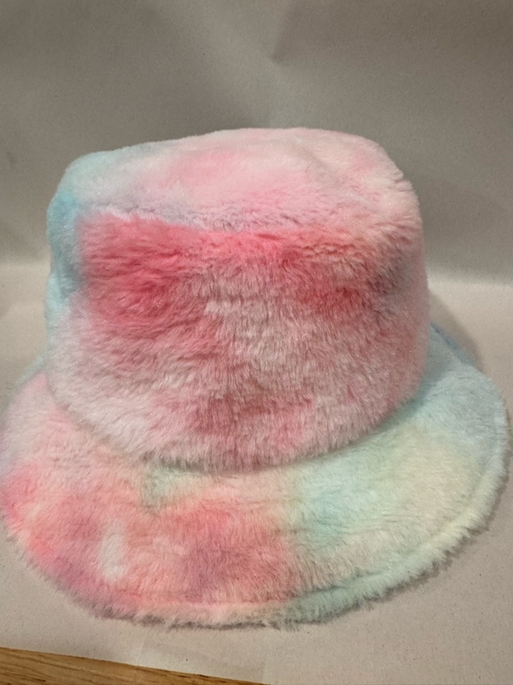 Peter Grimm x Grateful Dead Pastel Pink and Light Blue Plush Fuzzy Bucket Hat - Picture 3 of 6